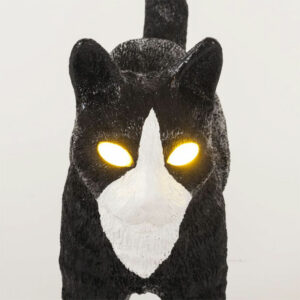 SELETTI-JOBBY-THE-CAT-BLACK-E-WHITE-LAMPADA-DA-TAVOLO-1-STILLUCE-STORE-BERGAMO-