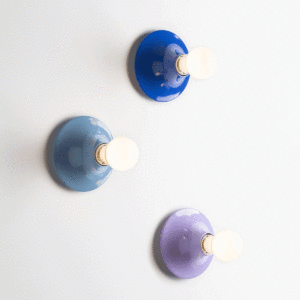 Animazione che alterna lampade Artemide Teti nei colori Blue Klein, azzurro, lilla, verde e giallo
